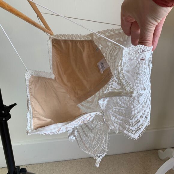 Jhene Aiko x Lovers and Friends Remember Me Top XS White Lace Crop Bralette - Picture 8 of 12